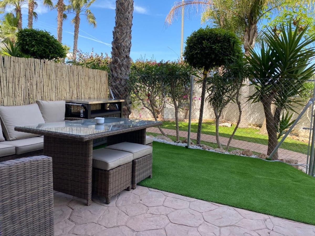 Apartment Palmas De Coco Playa Flamenca Eksteriør billede