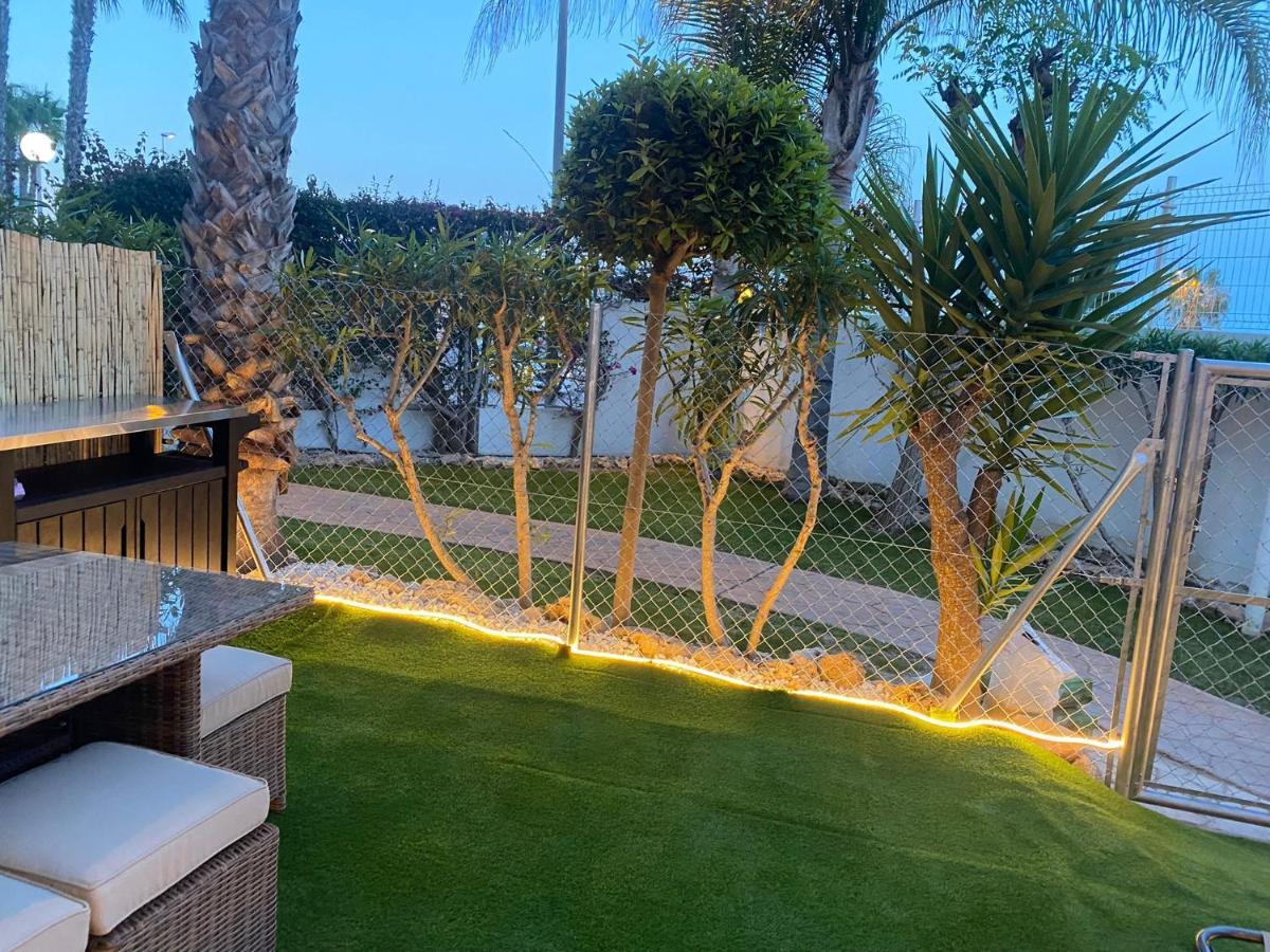 Apartment Palmas De Coco Playa Flamenca Eksteriør billede